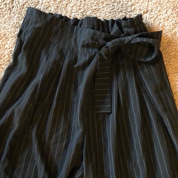 Black ankle high wide trouser - Picture 2 of 4